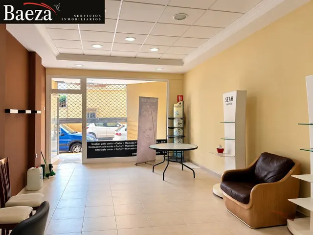 LOCAL COMERCIAL ACONDICIONADO — 8