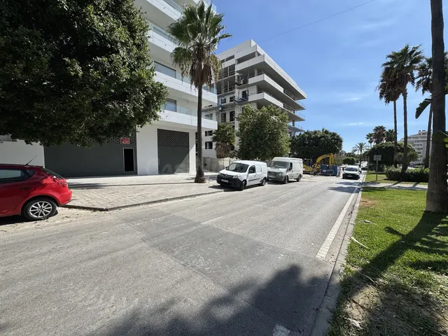 Local comercial 220m² en venta - Marbella