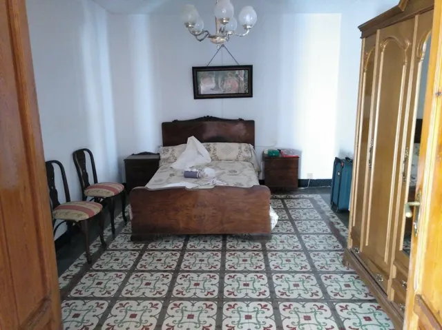 CASA CON EXCELENTE ubicación DE DOS ALTURAS Y CÁMARAS — 13