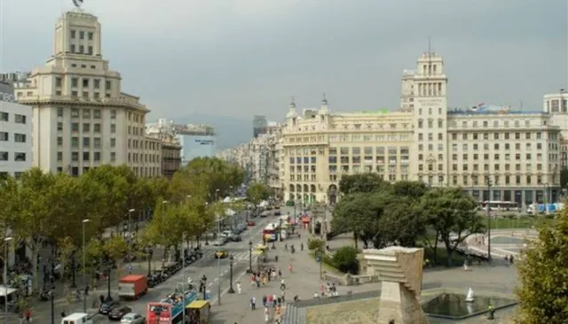Hotel 4 estrellas. muy céntrico. Barcelona. — 4