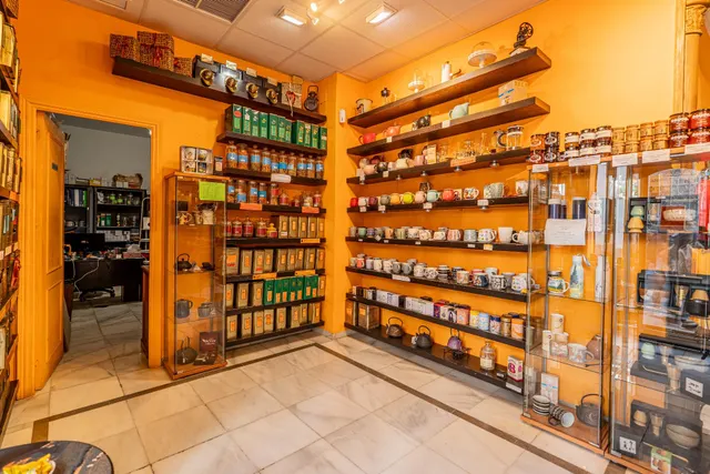 SE TRASPASA TIENDA ESPECIALIZADA EN TÉ, CAFÉ Y CHOCOLATE — 19