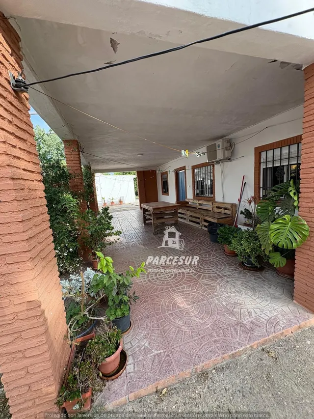 Finca de 1.250 m2 con 2 casas independientes y piscina — 16