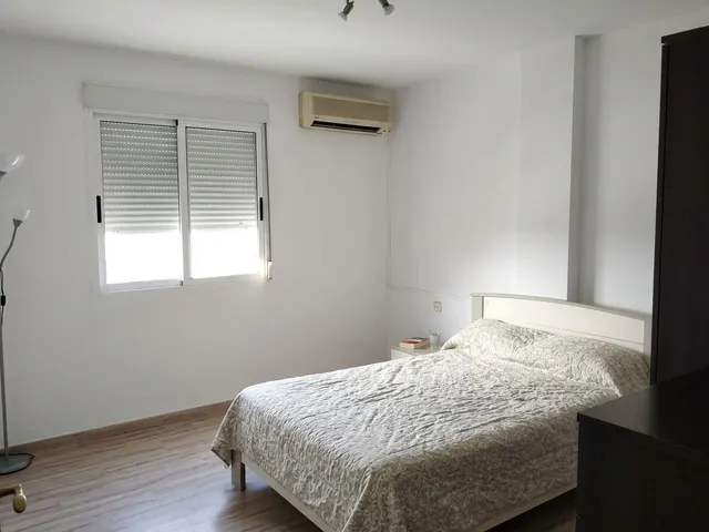 EASY RENT presenta esta acogedora vivienda situada en el barrio de Los Ángeles, — 10