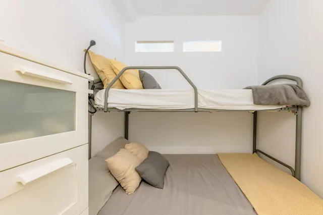 Apartamento reformado de un dormitorio en primera línea de playa en El Perellonet — 17