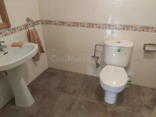 INMUEBLE ADAPTADO PARA OFICINA O DESPACHO- MUY CENTRICO Y RE - foto 4