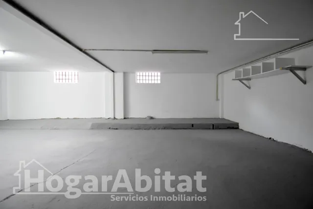 Espacio familiar y comodidad absoluta en este piso totalmente exterior con garaje privado cerrado — 35
