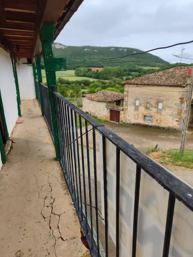Encantadora Casa en Medina de Pomar - ¡Gran Oportunidad por  - foto 4