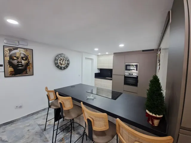 VIVIENDA COMPLETAMENTE REFORMADA Y PERFECTAMENTE EQUIPADA — 7