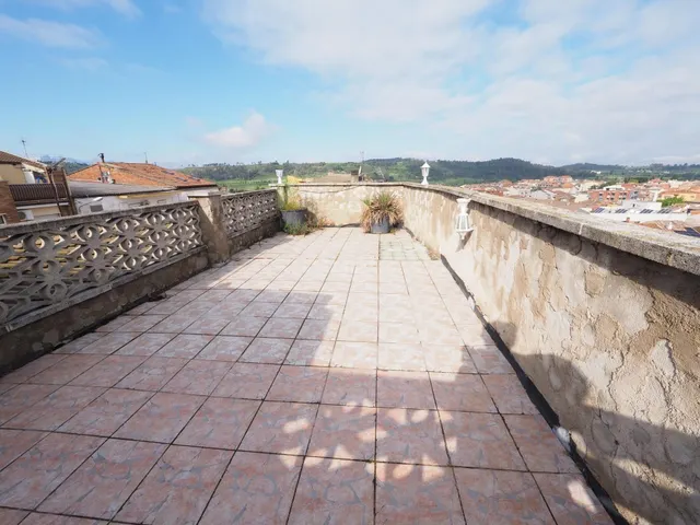 SE VENDE CASA ADOSADA EN NAVARCLES