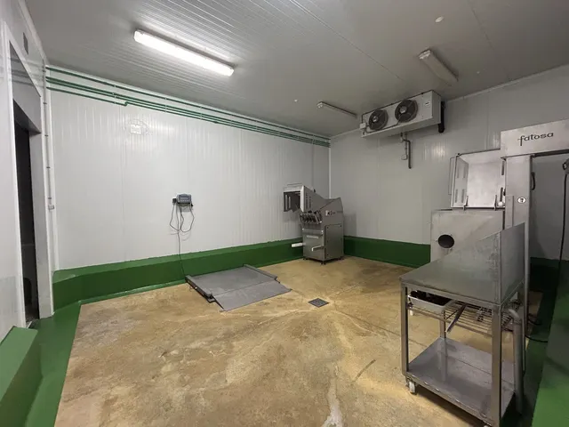 Negocio 12 habitaciones 1253m² en venta - Polígono - Alrededores - Pedanías — 21