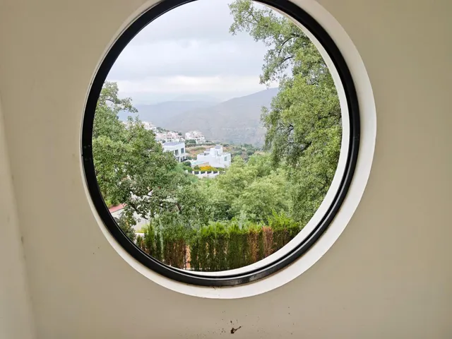Villa semi reformada en la Mairena, 485m2 útiles, 3000m2 parcela, vistas abiertas a la montaña y mar al fondo — 32
