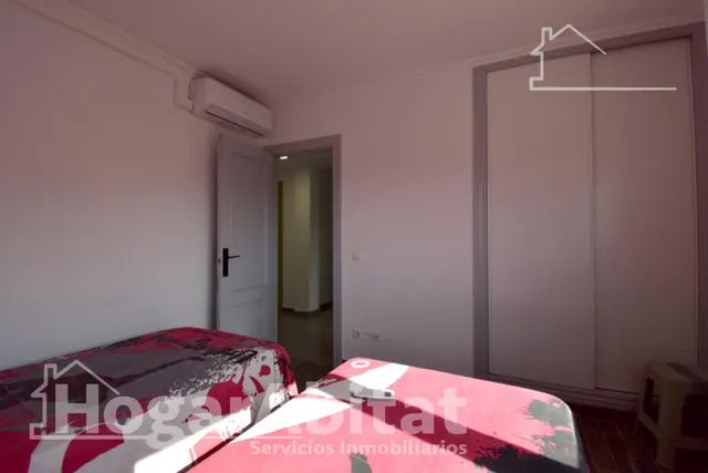 ¡GRAN OPORTUNIDAD! PAREADO REFORMADO, EXTERIOR CON TERRAZA Y ASCENSOR — 14