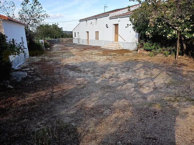 FINCA CASA RÚSTICA, VIVIENDA CON ZONA EXTERIOR APARCAMIENTO, - foto 2