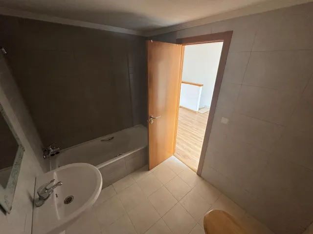 ✨ ¡Amplio dúplex con terraza en pleno centro de Elda! — 17