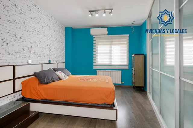 ¡Tu nuevo hogar te espera en Churriana de la Vega! Casa adosada con patio, garaje y futura parada de metro a pocos pasos. — 13