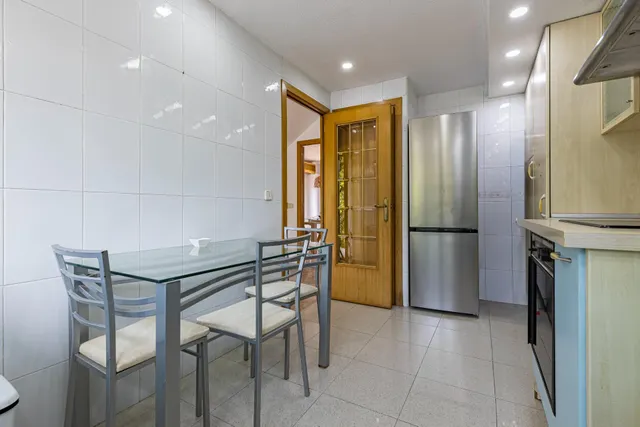 Dúplex con garaje privado y piscina comunitaria en Los Rectores. — 11