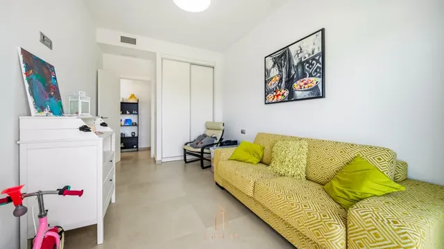 Villa moderna en esquina en Daya Vieja — 14