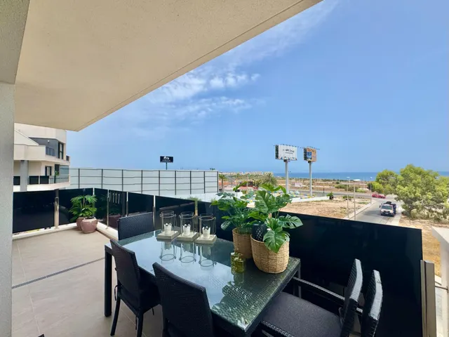 Moderno apartamento con impresionantes vistas al mar — 24