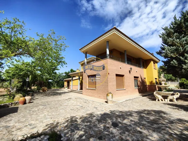 OPORTUNIDAD LUJOSO CHALET EN BANYERES DE MARIOLA (ALICANTE) — 38