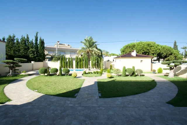 VILLA DE LUJO EN CABO ROIG — 28
