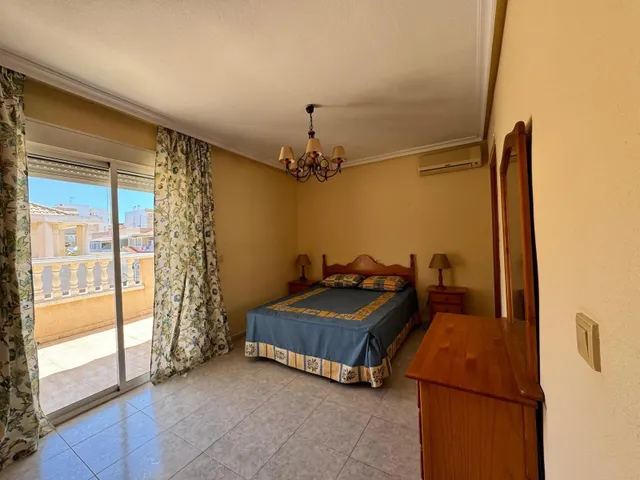 ATICO A 600 m DE PLAYA DE LOS LOCOS — 15
