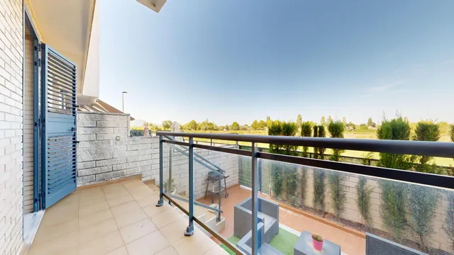ESTUPENDO ADOSADO EN SUECA CON  VISTAS A MARAVILLOSOS PAISAJES — 43