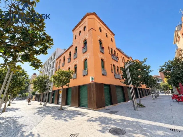 Vivienda en el centro de Salou, junto al paseo Miramar y club Náutico. — 26