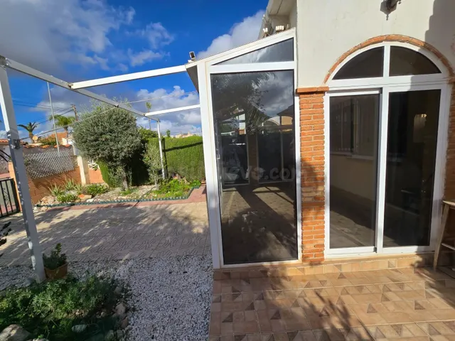 Casa independiente en venta Playa Flamenca - foto 4