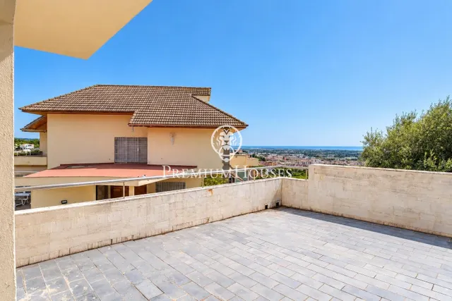 Casa independiente con vistas al mar en Montemar — 37