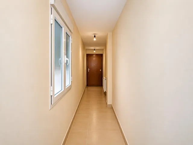 PISO CON MAS PASILLO QUE EN EL RESPLANDOR — 10