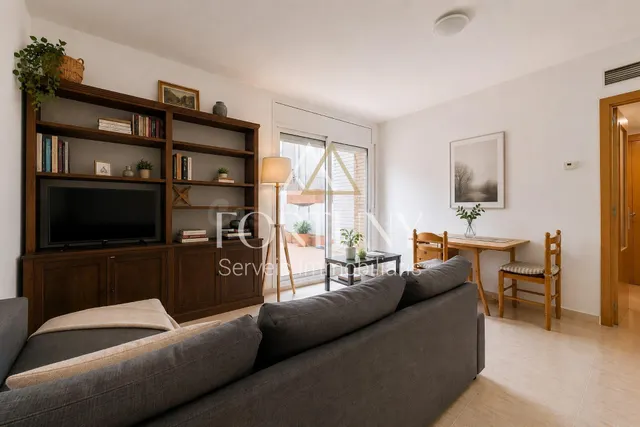 Piso en venta en calle Rafael Casanova, Reus. - foto 5