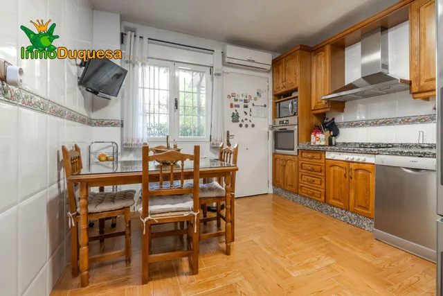 Casa pareada con 4 dormitorios en Otura. — 13