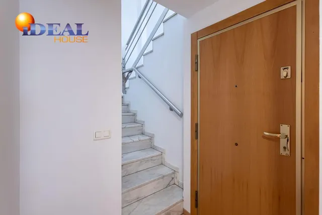 Ático dúplex junto Alhamar con 2 garajes y 2 trasteros — 22