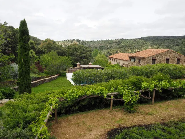 CASA DE CAMPO EN VENTA EN MADROÑERA - CÁCERES - foto 2
