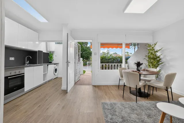 ENCANTADOR BUNGALOW REFORMADO INTEGRALMENTE Y AMUEBLADO EN VILLAMARTÍN – ORIHUELA COSTA — 2