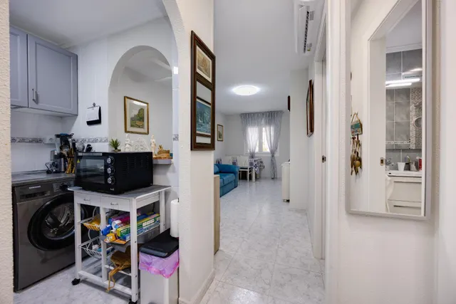 Apartamento reformado de un dormitorio en la Playa de los Locos — 15