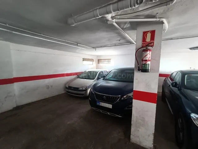 COCHERA EN VENTA EN ZONA ARCÁNGEL - foto 2