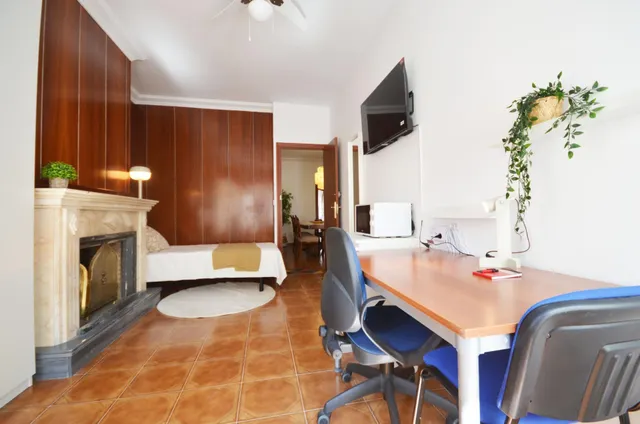 Habitación de uso individual. No se puede empadronar — 47