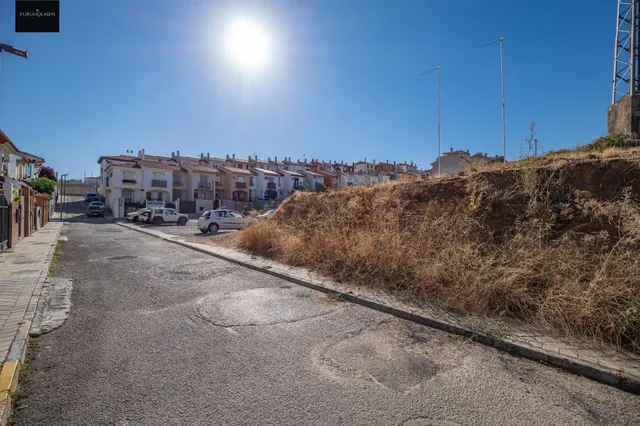 OPORTUNIDAD: SOLAR RESIDENCIAL EN EL CINTURÓN METROPOLITANO DE GRANADA, EN OTURA — 22