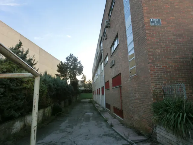 Edificio Industrial en venta — 11