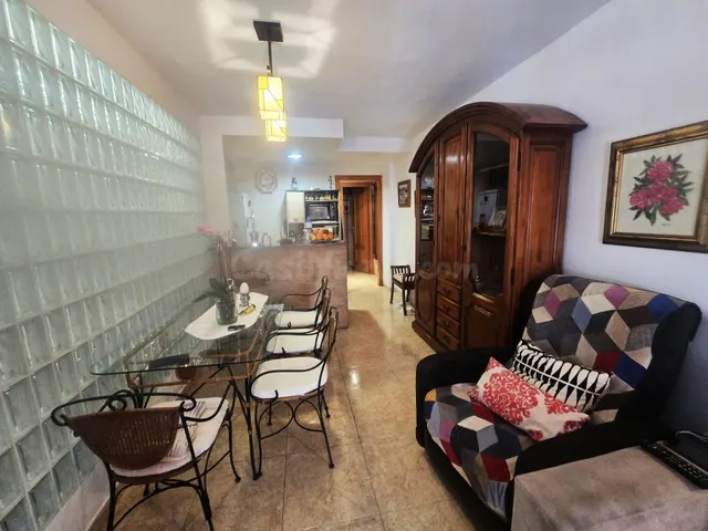 SE VENDE 2 PISO + BUARDILLA DE 24 METROS CON TERRAZA