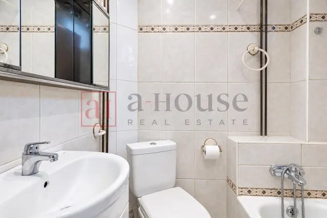 Piso listo para entrar a vivir con balcón y doble orientación en el poblenou — 26