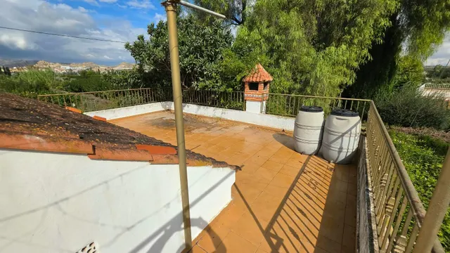 Se vende casa rustica en zona  los torraos ceuti — 13