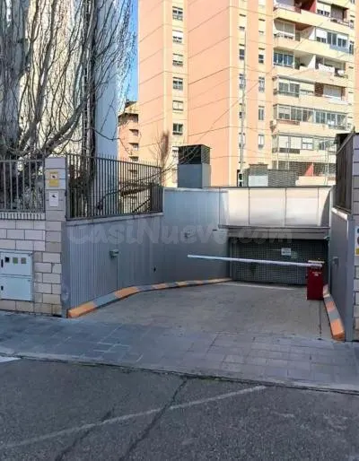 INMOBILIARIA VENDE PLAZA DE GARAJE EN PARKING DE SALESASIANO