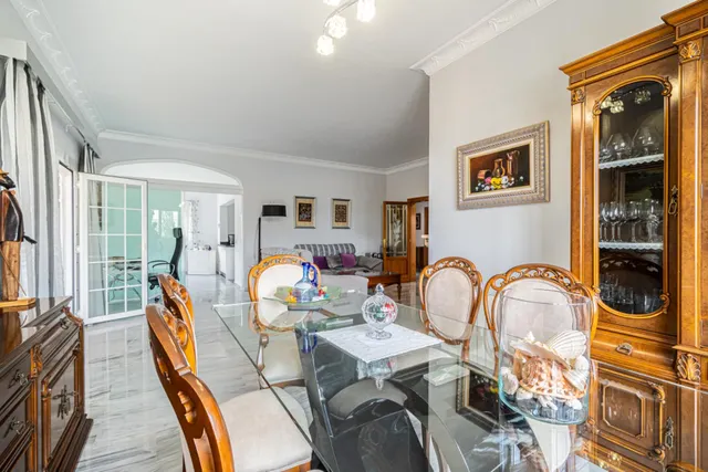Chalet urbano con piscina y jardín en Sa Cabaneta — 10