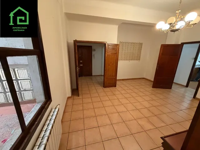 AMPLIO PISO EN PLENO CENTRO DE VILAGARCÍA DE AROUSA PARA REFORMAR — 6