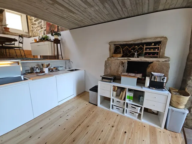 CONJUNTO ARQUITECTÓNICO REFORMADO EN PLENA RIA DE MUROS CON VARIOS PREMIOS DE ARQUITECTURA — 26