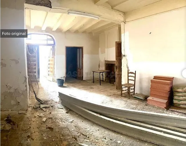 Casa histórica en venta junto al Ayuntamiento en el corazón  - foto 4