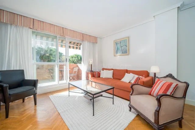 Piso 3 habitaciones 127m² en venta - Casco Antiguo — 3