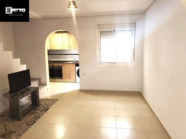 Bungalow pareado con dos terraza, solárium y sótano en Gran Alacant. — 14